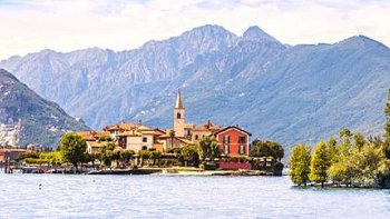 L'Ile des pêcheurs, l'Isola Madre, l'Isola Bella, ****situées dans le Lac
Majeur, font partie des beautés de l' ITALIE.